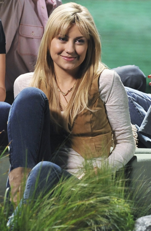 157_2901_510_chelsea-staub-disney-green-02.jpg